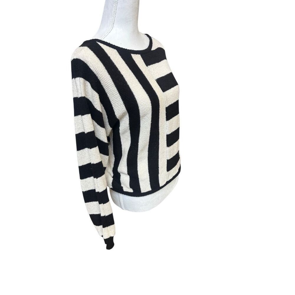 Chaus Black Cream Striped Knit Sweater Crewneck Long Sleeve Medium